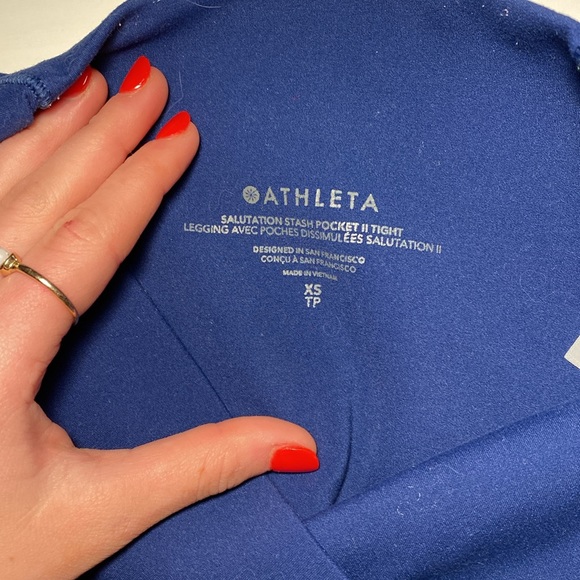 Athleta leggings w pockets!!! - Picture 3 of 3